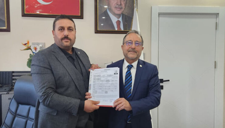 Halis Bayramoğlu Edremit Belediye başkan aday adaylığı müracaatını yaptı