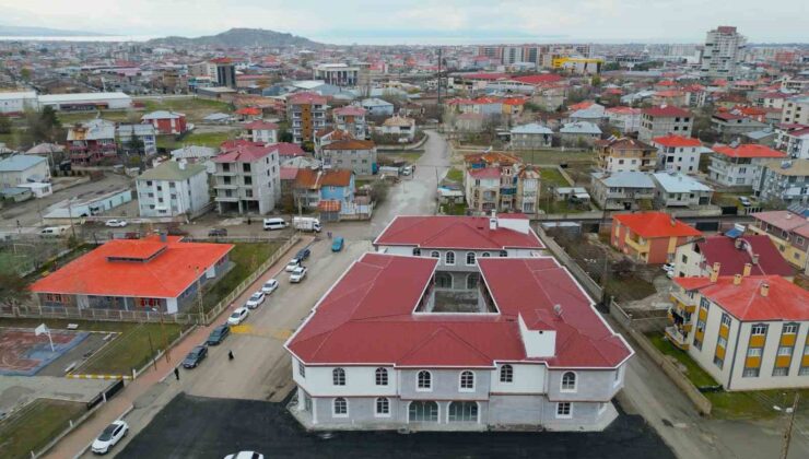 Tuşba Belediyesi, Bedesten Çarşısı’ndaki dükkanları kiraya veriyor